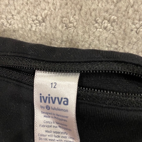 Ivviva shorts size 12 - Picture 3 of 3